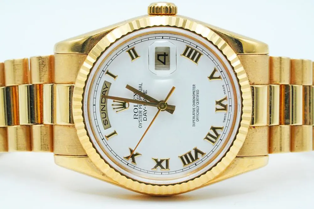 Rolex Day-Date 36mm 18k yellow gold Silver 2