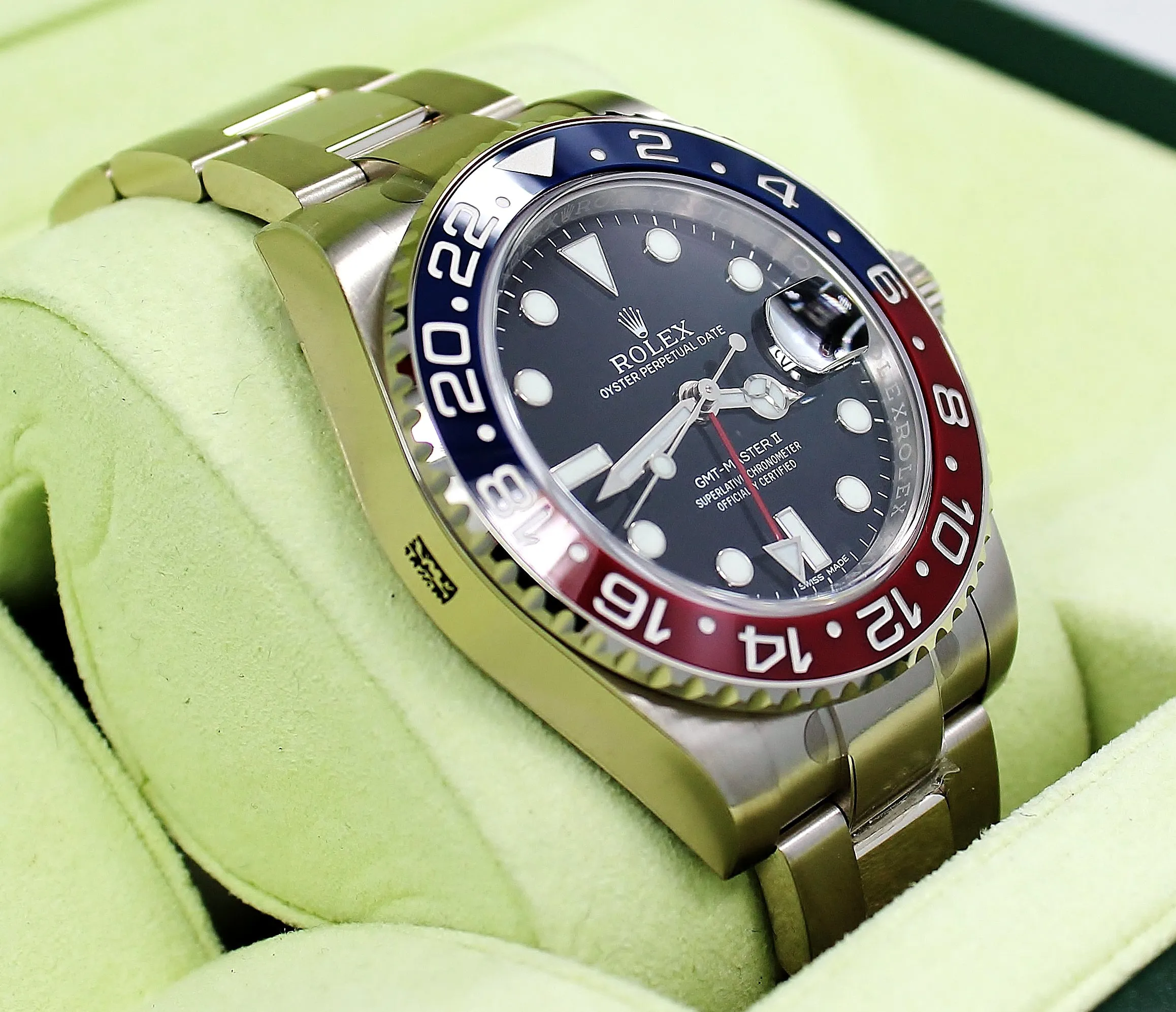 Rolex GMT-Master II 116719BLRO 40mm White gold Black 1