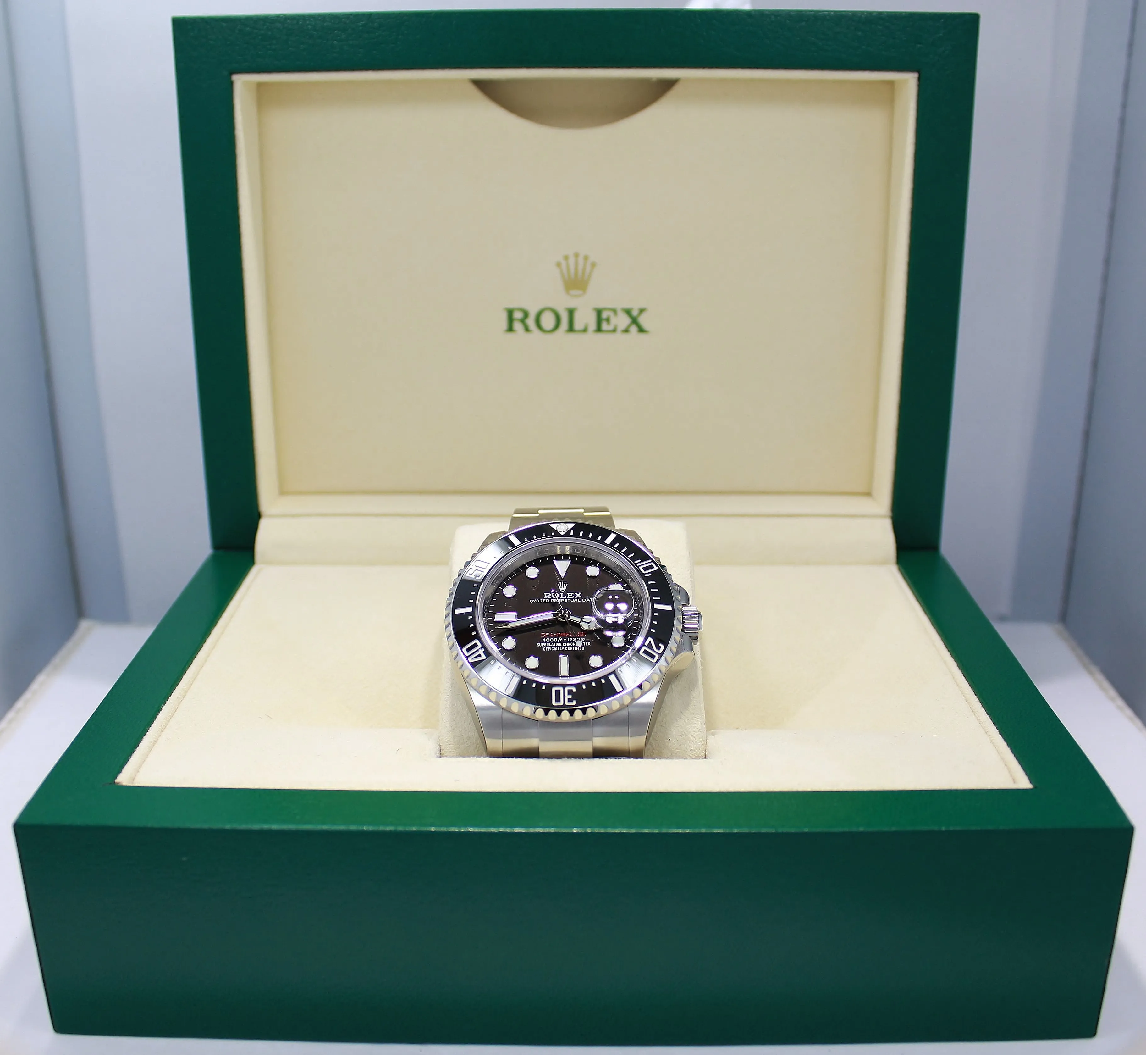 Rolex Sea-Dweller 126600 43mm Stainless steel Black 2