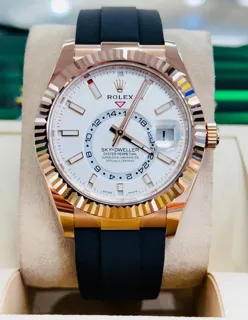 Rolex Sky-Dweller 326235 Everose gold White