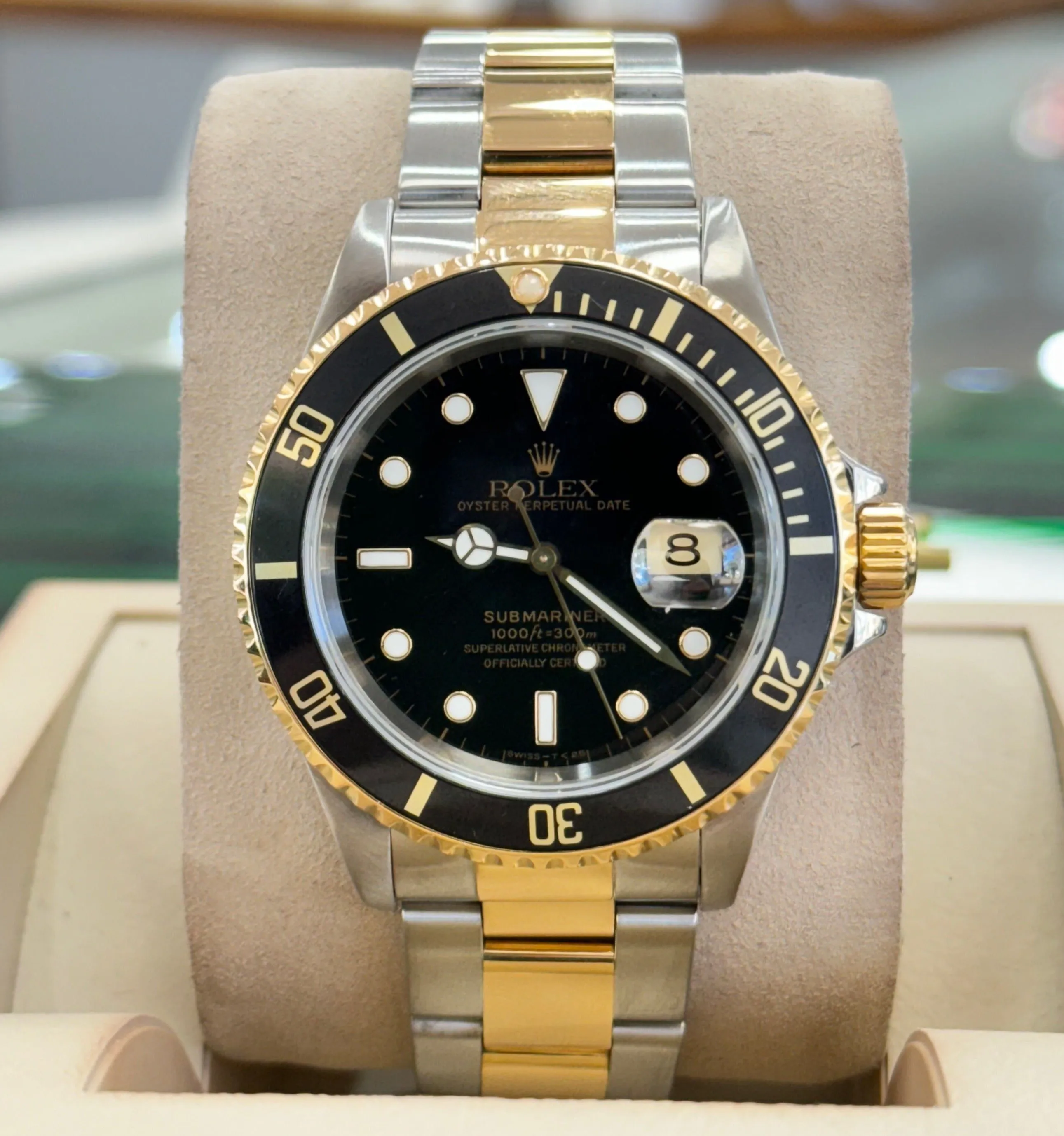 Rolex Submariner 16613 40mm Yellow gold and Stainless steel Black