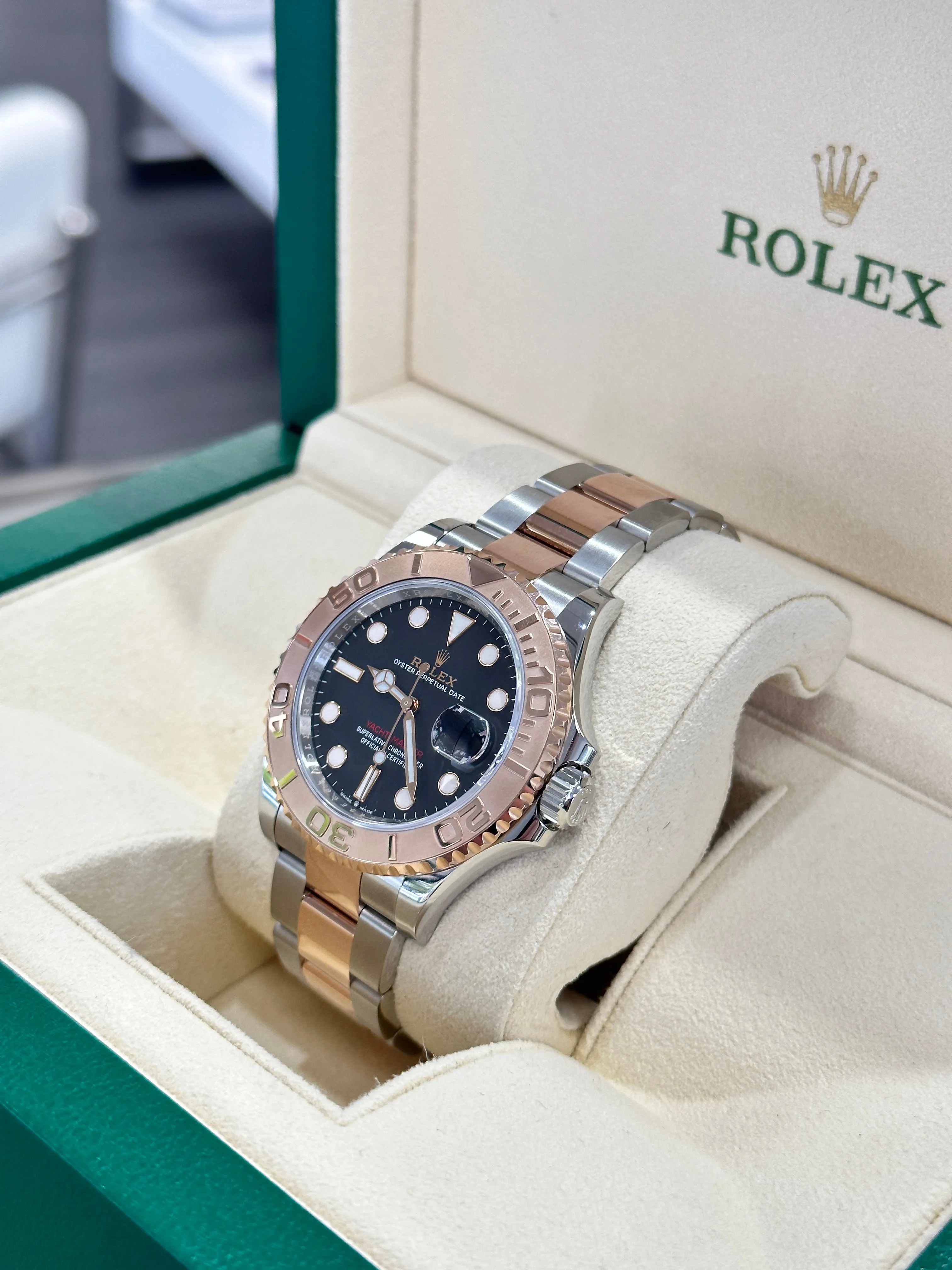 Rolex Yacht-Master 40 126621 40mm Yellow gold and Stainless steel Black 4