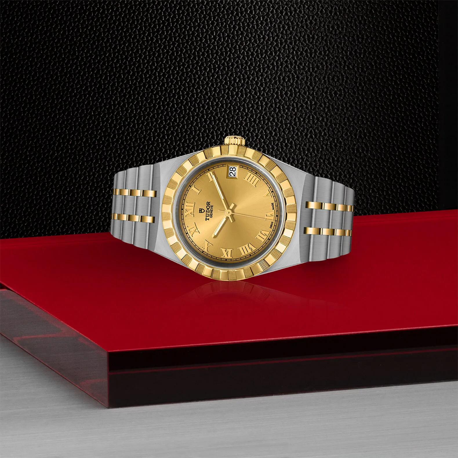 Tudor Royal M28403-0004 34mm Yellow gold and Stainless steel and 18k yellow gold Golden 2