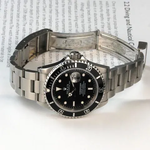 Rolex Submariner 16610LN 40mm Stainless steel Black 3