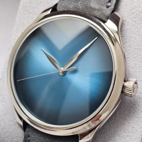 H. Moser & Cie. Endeavour 1200-0215 40mm White gold Blue 3