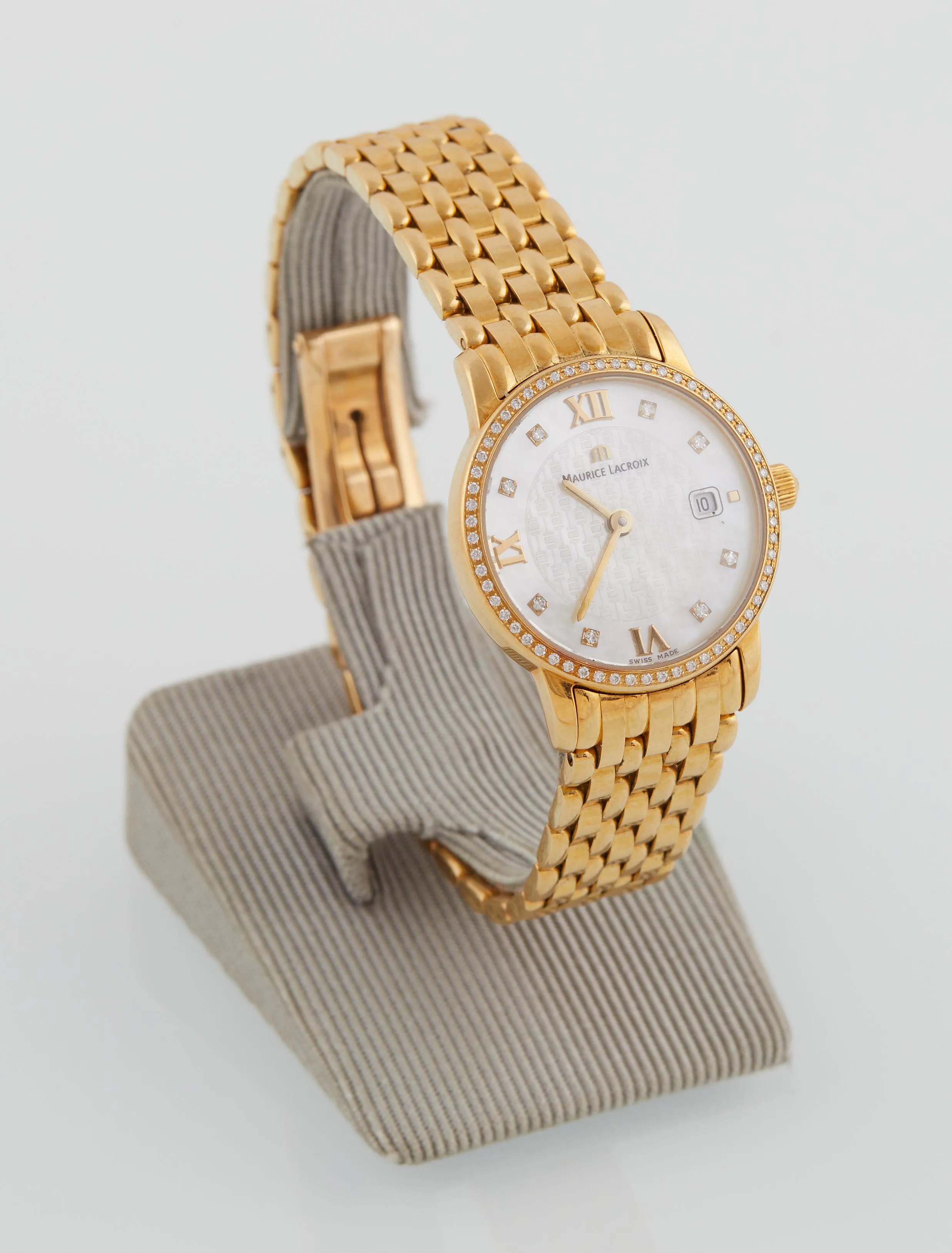 Maurice Lacroix AU1043 24mm Yellow gold and Diamond Mother-of-pearl 1