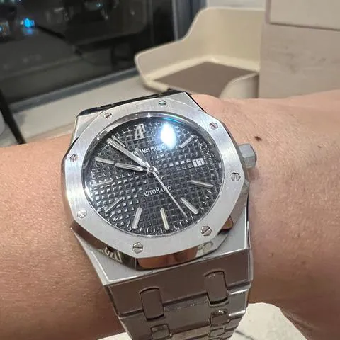 Audemars Piguet Royal Oak 15300ST.OO.1220ST.03 39mm Stainless steel Black