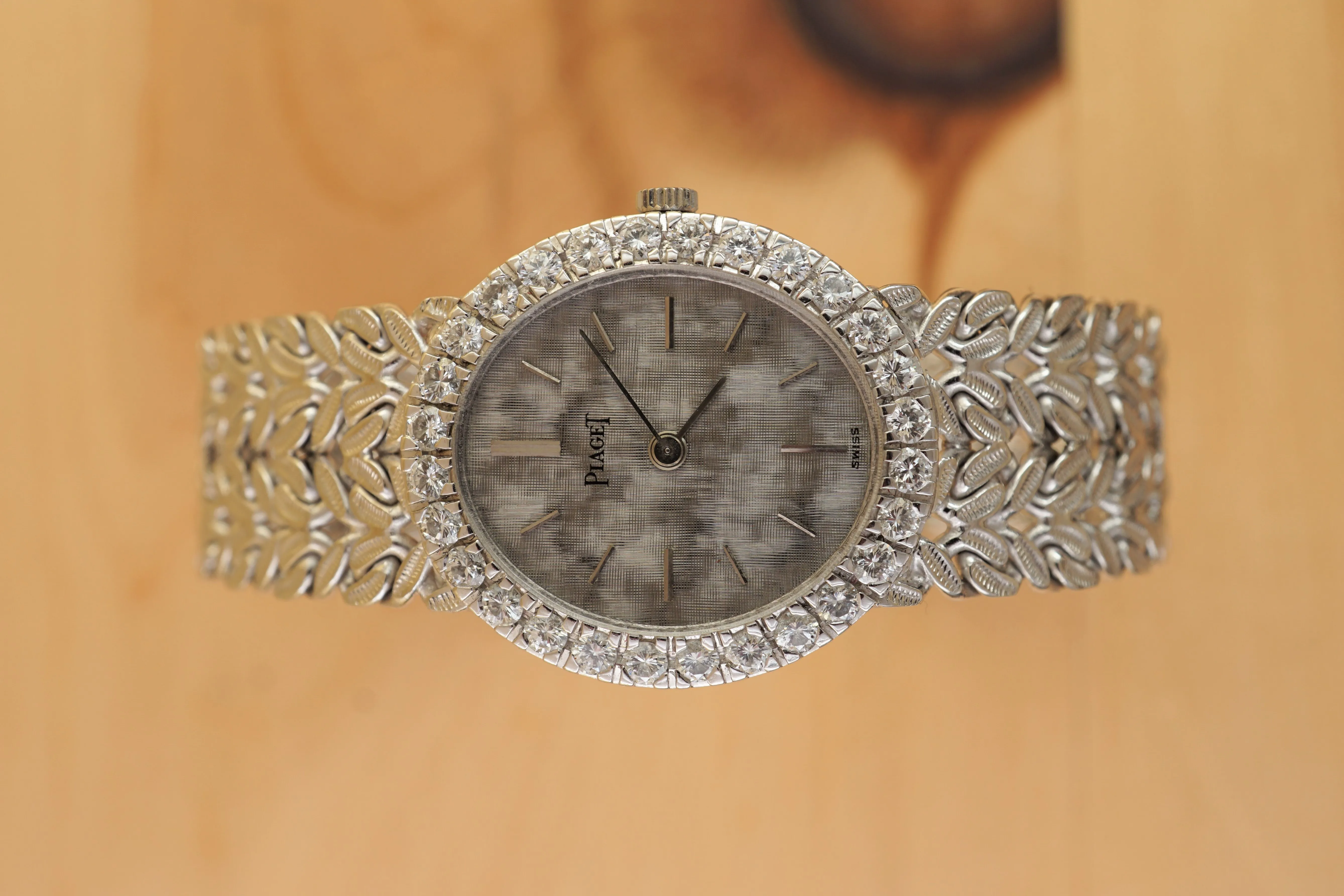 Piaget Limelight 9814 24mm White gold Linen