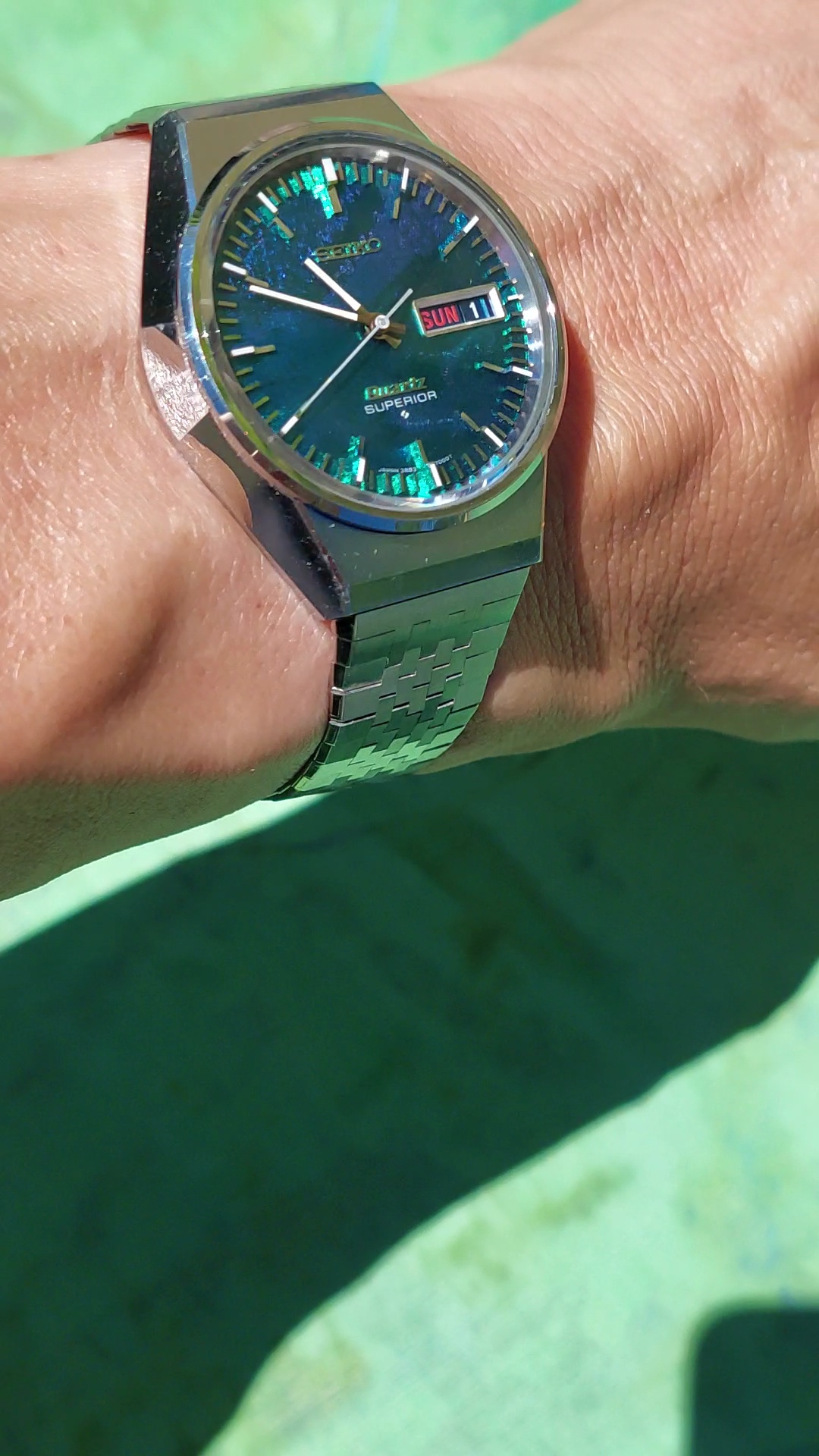 Seiko Superior 3883-7000 Stainless steel Yellow 1974 Switzerland