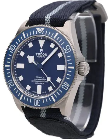 Tudor Pelagos 25707B/21 42mm Titanium Blue 3