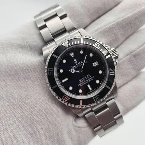 Rolex Sea-Dweller 16660 40mm Stainless steel Black