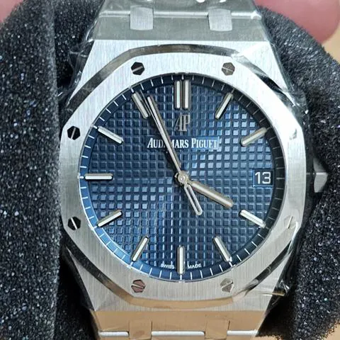 Audemars Piguet Royal Oak 15500ST.OO.1220ST.01 41mm Stainless steel Blue