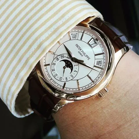 Patek Philippe Annual Calendar 5205R-001 40mm Rose gold White 6