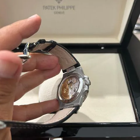 Patek Philippe Nautilus 5726A Stainless steel Gray 7