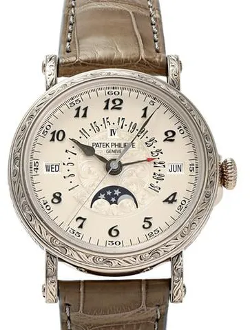 Patek Philippe Perpetual Calendar 5160/500G-001 38mm White gold Silver