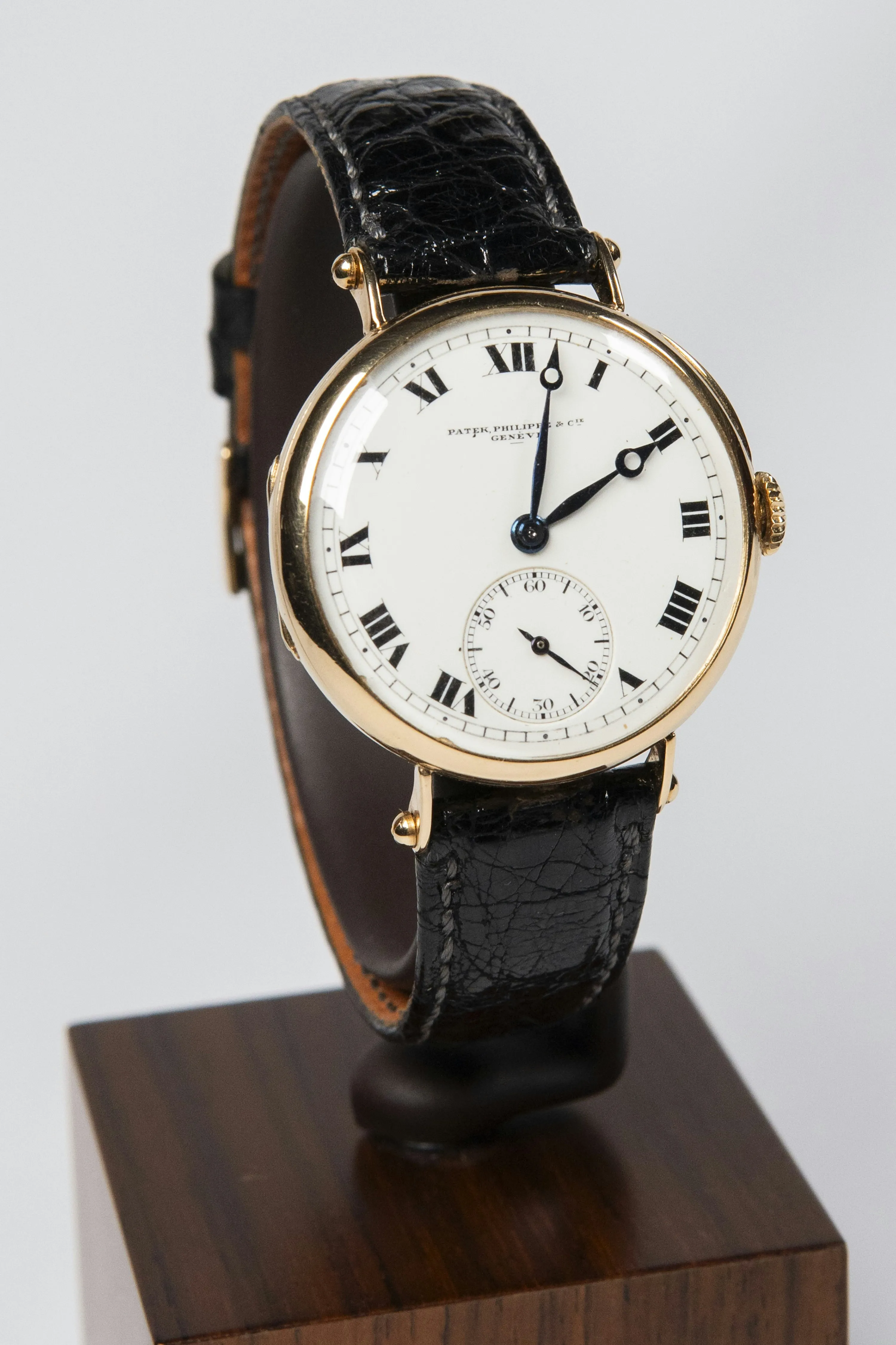 Patek Philippe Officer 31mm Yellow gold White 9