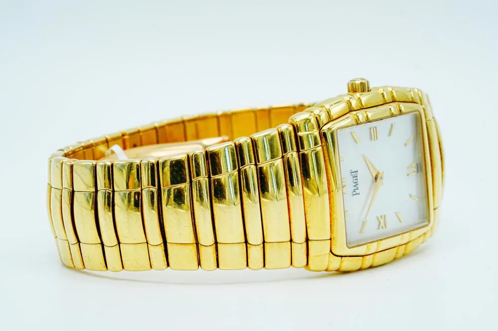 Piaget Tanagra 17061 18k yellow gold 2