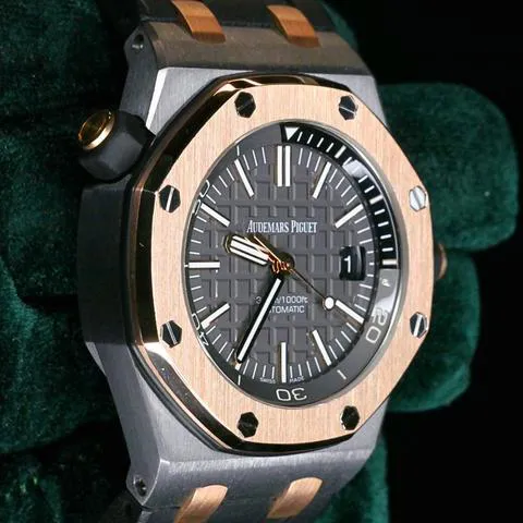 Audemars Piguet Royal Oak Offshore Diver 15709TR.OO.A005CR.01 42mm Tantalum Gray 12