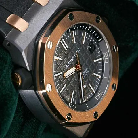 Audemars Piguet Royal Oak Offshore Diver 15709TR.OO.A005CR.01 42mm Tantalum Gray 13