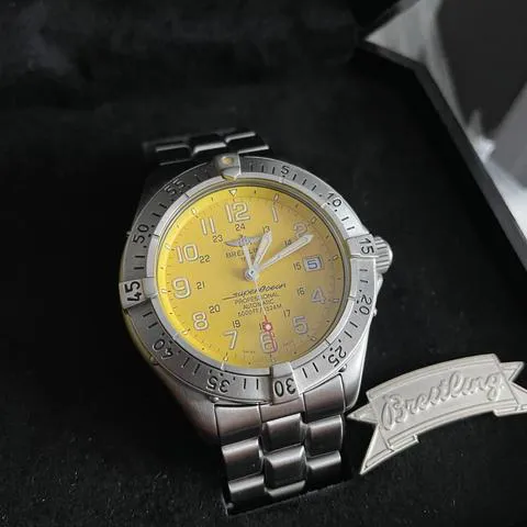 Breitling Superocean A17045 41mm Stainless steel Yellow 1