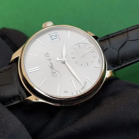 H. Moser & Cie. Endeavour 1341-0204 40.8mm White gold Silver 10