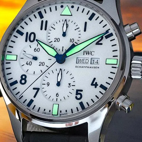 IWC Pilot IW377725 43mm Stainless steel White