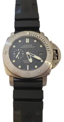 Panerai Submersible PAM 00305 47mm Titanium Black 6