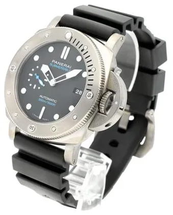 Panerai Submersible PAM 01305 47mm Titanium Black 2