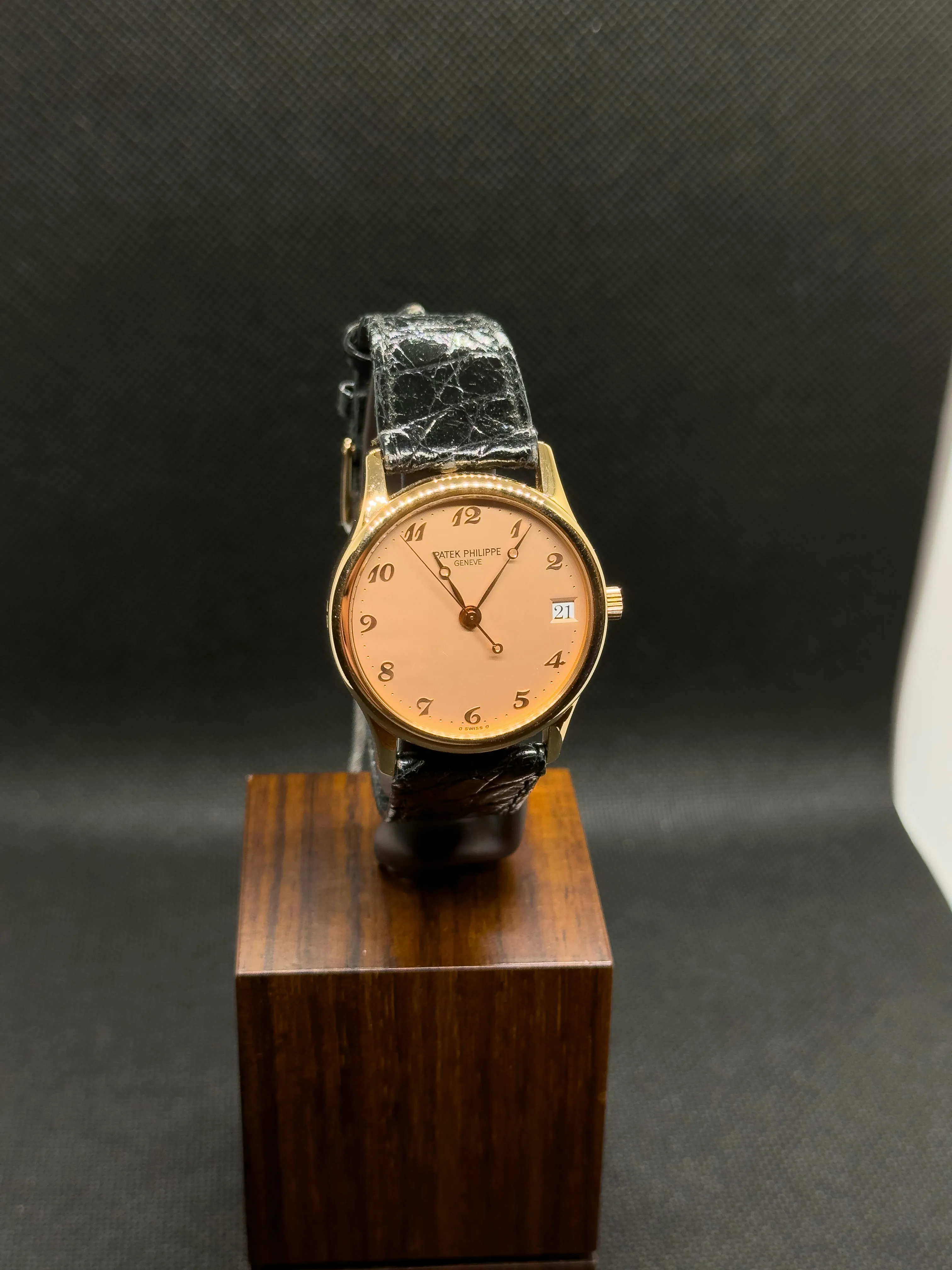 Patek Philippe Calatrava 3998 S 33.5mm Rose gold Salmon 6