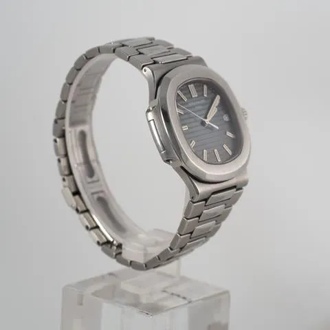 Patek Philippe Nautilus 5711/1A-001 40mm Stainless steel Blue 7