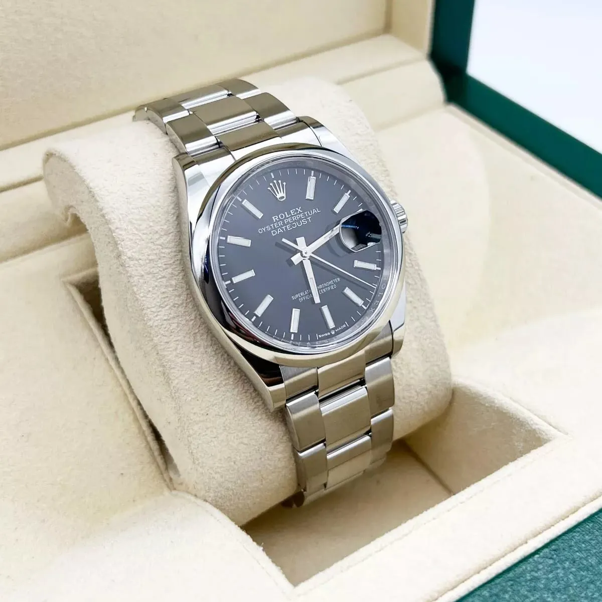 Rolex Datejust 36 126200-0004 36mm Oystersteel Black 1