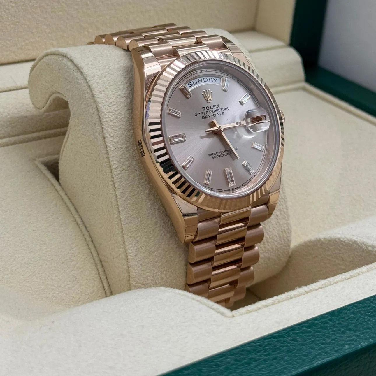 Rolex Day-Date 40 228235-0004 40mm Everose gold Gray 1