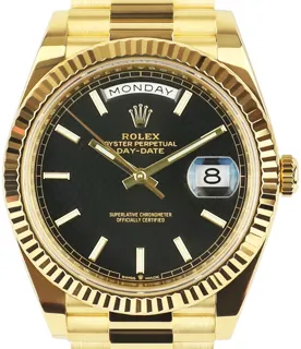 Rolex Day-Date 40 228238 18k yellow gold Black Motif