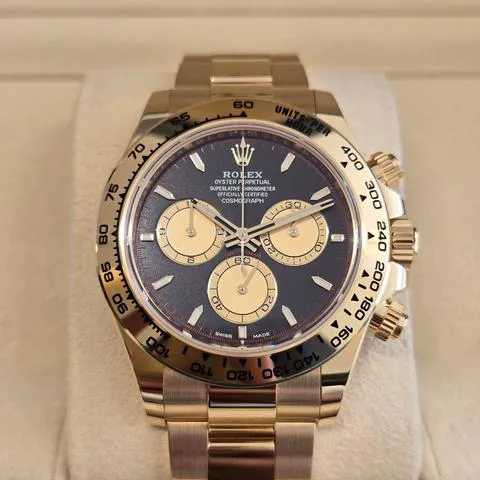 Rolex Daytona 126508 Yellow gold Black