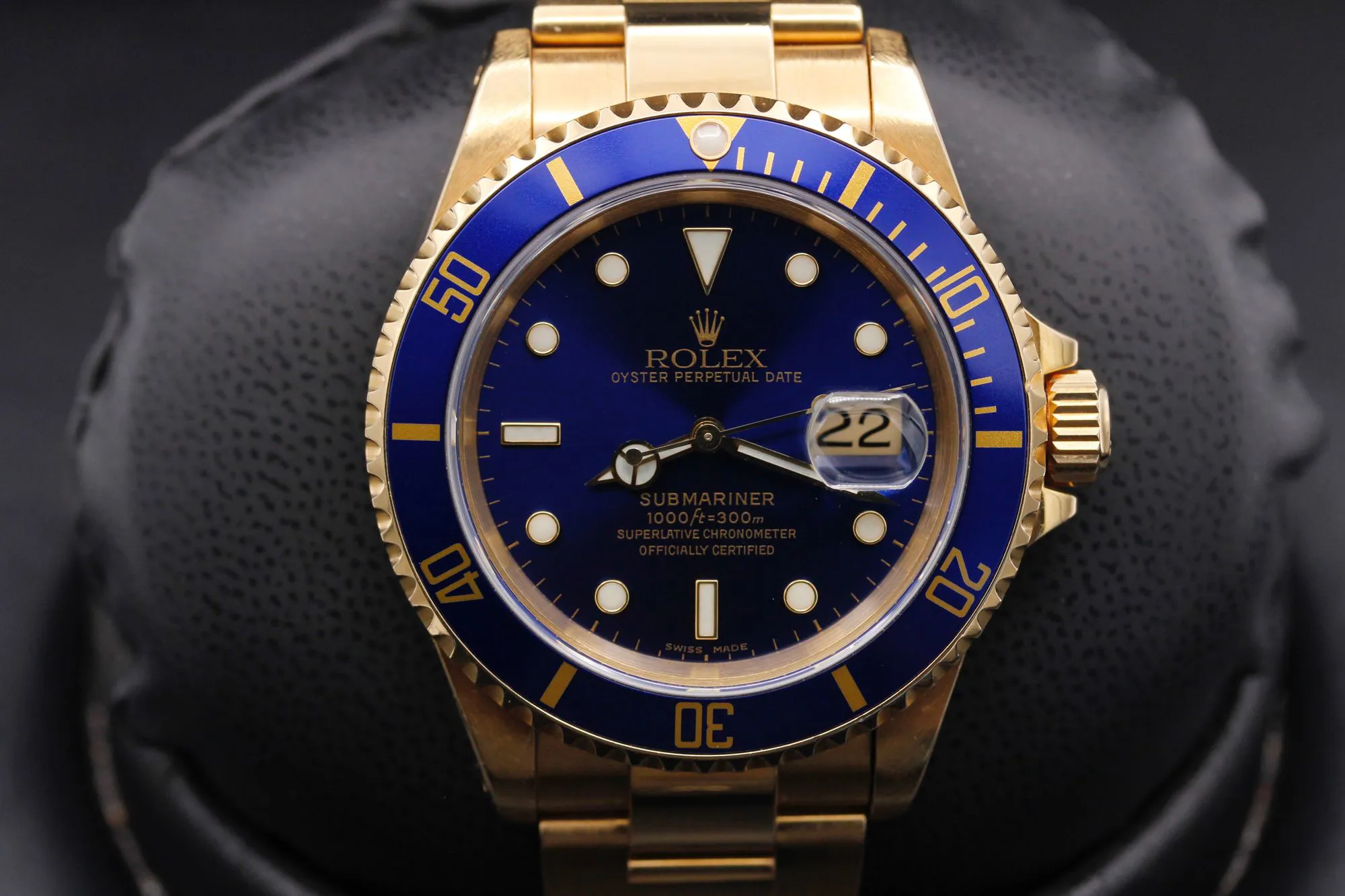 Rolex Submariner 16618 40mm Yellow gold Blue