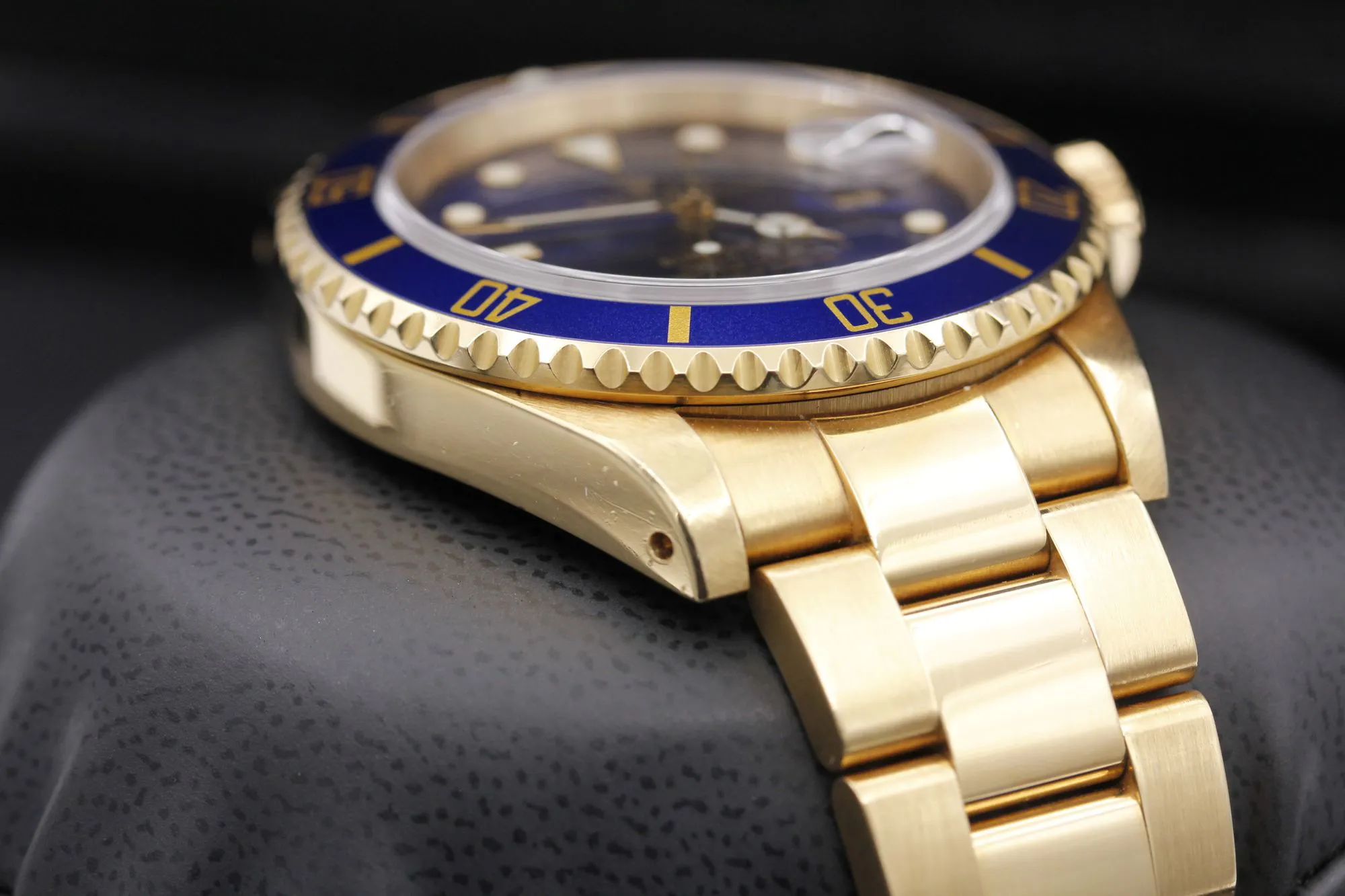 Rolex Submariner 16618 40mm Yellow gold Blue 5