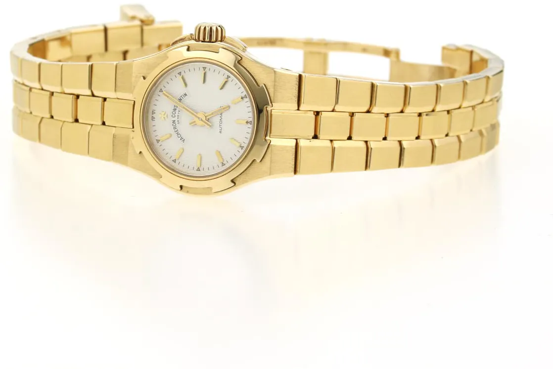 Vacheron Constantin Overseas 12050 26mm Yellow gold 7