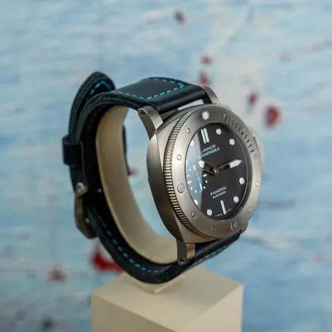 Panerai Submersible PAM 01305 47mm Titanium Black 12