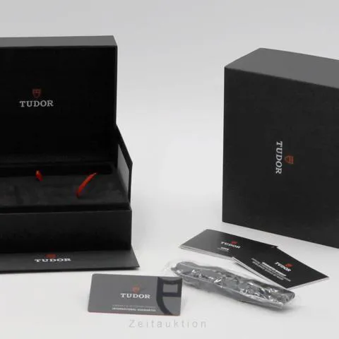 Tudor Black Bay 79210CNU-0001 41mm Ceramic Black 5