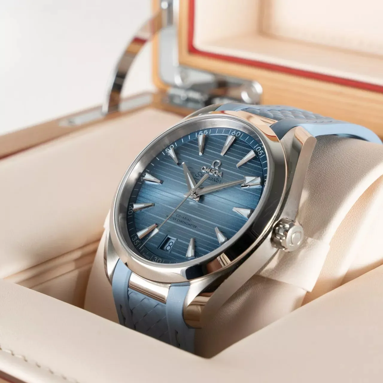 Omega Aqua Terra 150M 220.12.41.21.03.008 41mm Stainless steel Blue 1