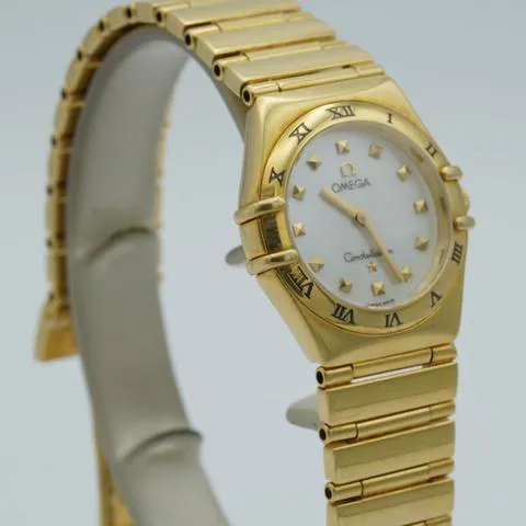 Omega Constellation Ladies 25mm Yellow gold 2