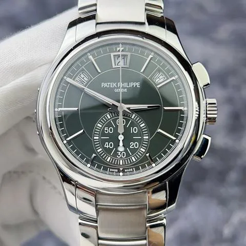 Patek Philippe Annual Calendar Chronograph 5905/1A-001 42mm Stainless steel Green 1