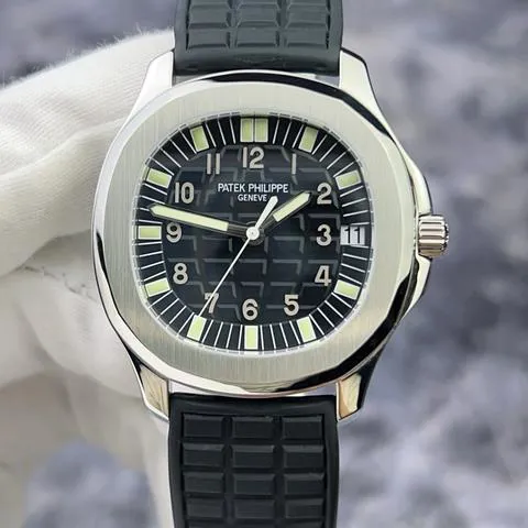 Patek Philippe Aquanaut 5065A 38mm Stainless steel Black