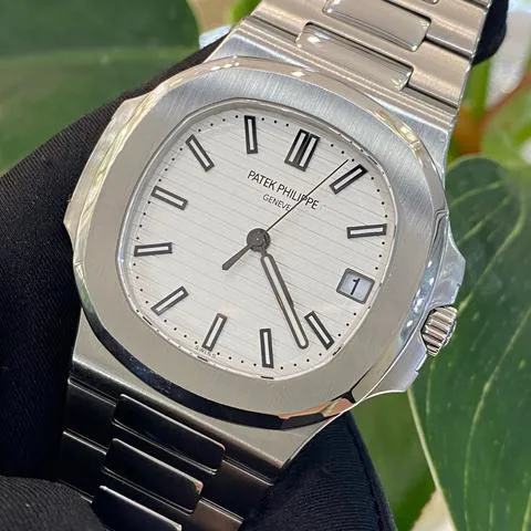 Patek Philippe Nautilus 5711/1A-011 40mm Stainless steel White 13