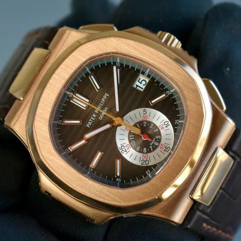 Patek Philippe Nautilus 5980R-001 40.5mm Rose gold Brown 6