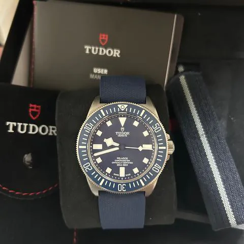 Tudor Pelagos 25707B/21 42mm Titanium Blue 1