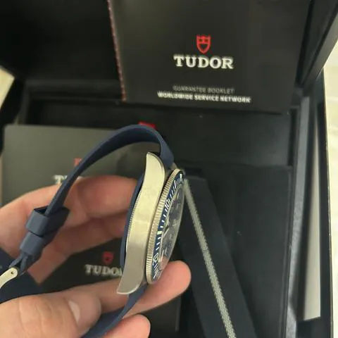 Tudor Pelagos 25707B/21 42mm Titanium Blue 2