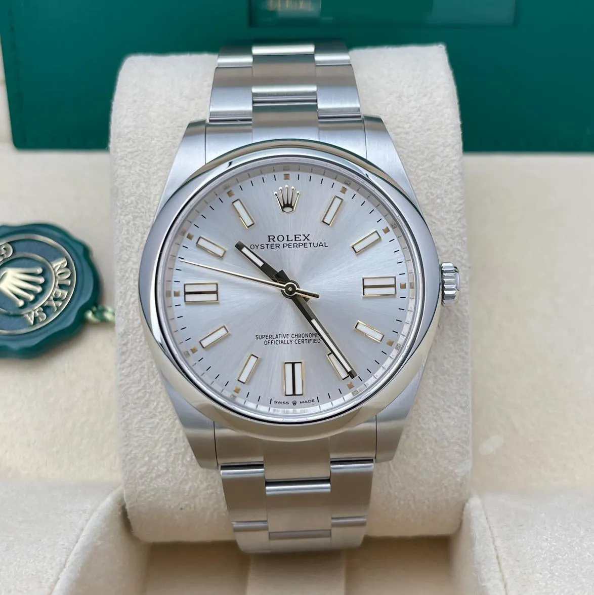 Rolex Oyster Perpetual 124300-0001 41mm Oystersteel Silver