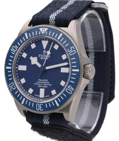 Tudor Pelagos 25707B/21 42mm Titanium Blue 3