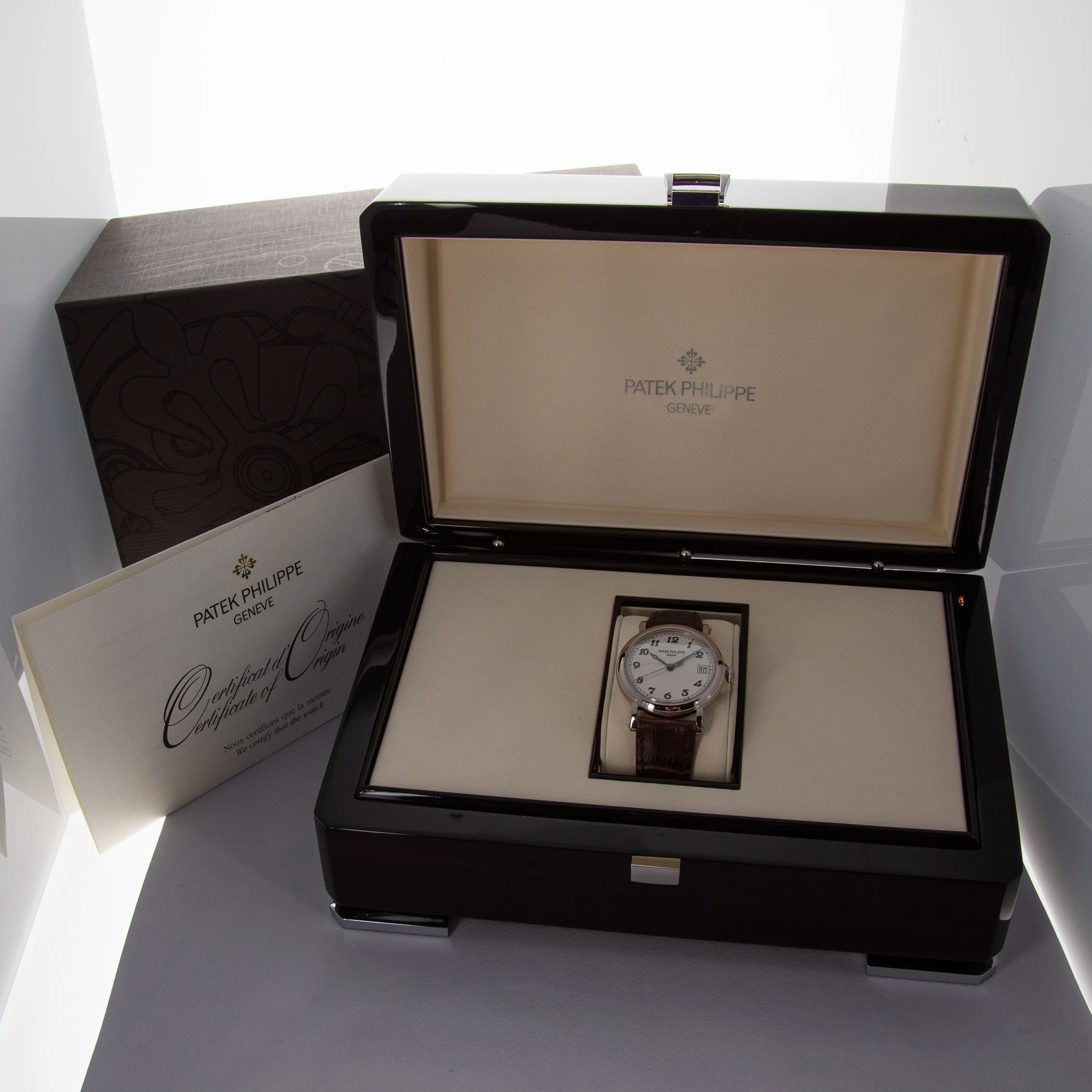 Patek Philippe Calatrava 5153G-001 38mm 18k white gold Black 16